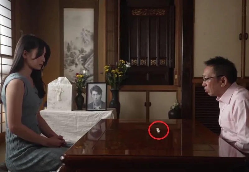 Một ngày sau tang lễ chồng, bạn gái của con trai đã bị bố người chồng ép xxx không bao đến mang thai