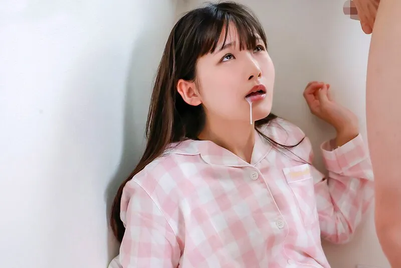 Anh trai ghen khi con ghệ có em người yêu nên luôn bắt em ấy làm tình