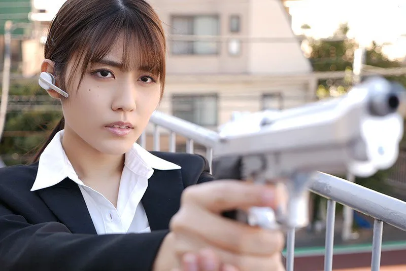 Nữ điều tra viên nhóm tội phạm thuốc kích dục bị xxx tả tơi